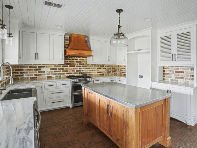 2802 Boyd Street, Ennis, TX 75119