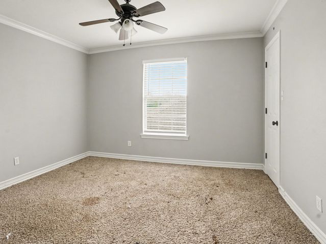 2802 Boyd Street, Ennis, TX 75119