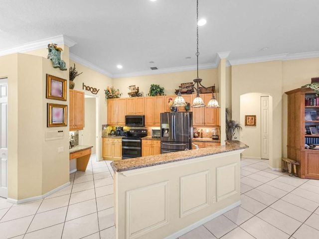 5318 Landon Circle, Boynton Beach, FL 33437