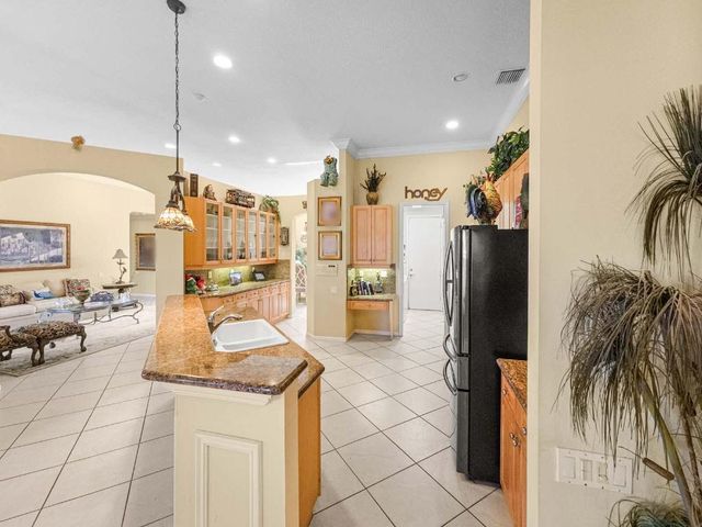 5318 Landon Circle, Boynton Beach, FL 33437