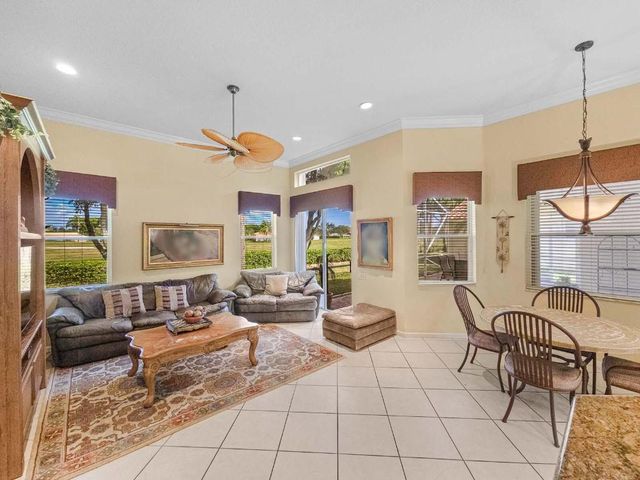 5318 Landon Circle, Boynton Beach, FL 33437