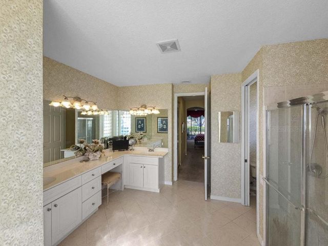 5318 Landon Circle, Boynton Beach, FL 33437