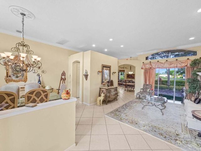 5318 Landon Circle, Boynton Beach, FL 33437