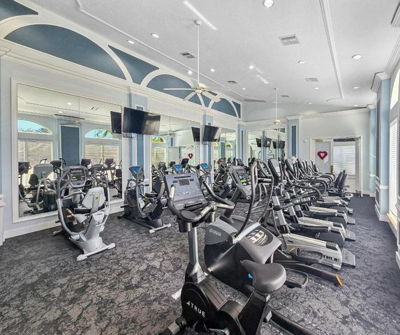 5318 Landon Circle, Boynton Beach, FL 33437