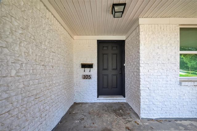 105 Longridge Drive, La Marque, TX 77568