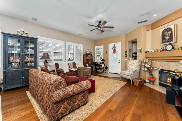 5548 Red Jasper Way, Antelope, CA 95843