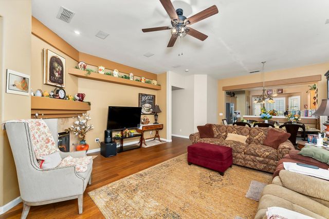 5548 Red Jasper Way, Antelope, CA 95843