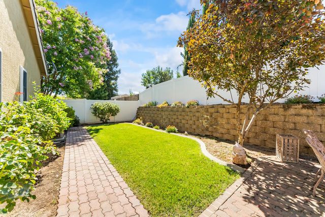 5548 Red Jasper Way, Antelope, CA 95843