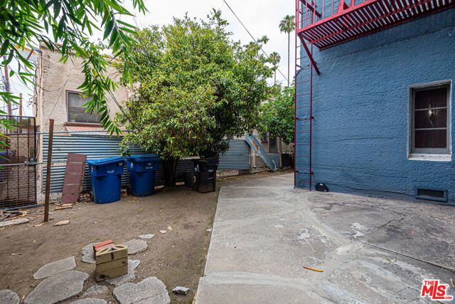 1131 Lodi Place, Los Angeles, CA 90038
