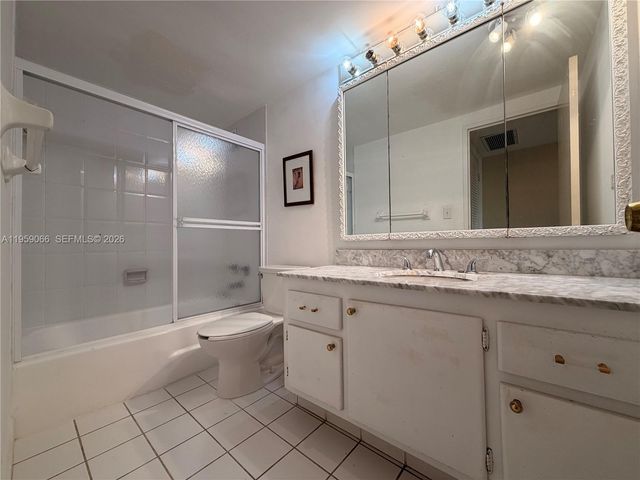 5601 Collins Ave 720, Miami Beach, FL 33140