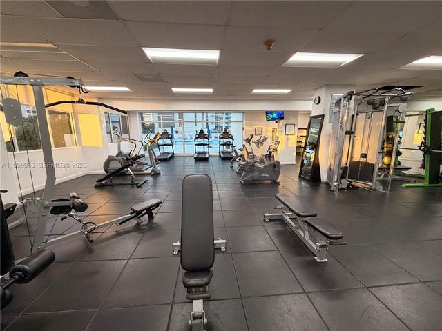 5601 Collins Ave 720, Miami Beach, FL 33140