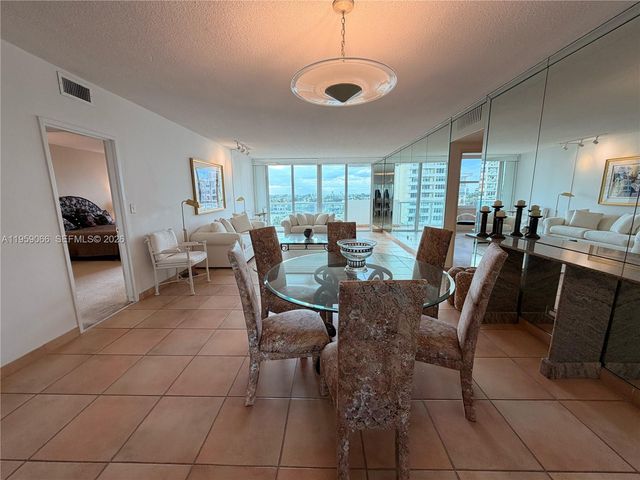 5601 Collins Ave 720, Miami Beach, FL 33140