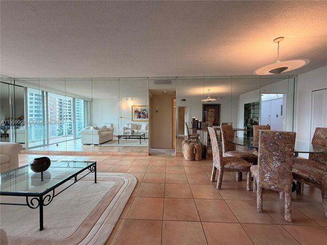 5601 Collins Ave 720, Miami Beach, FL 33140