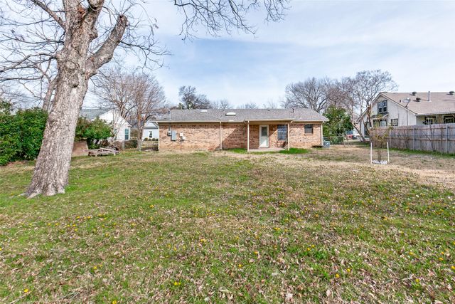 914 W Avenue F, Garland, TX 75040