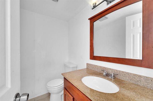 1237 Seaview 1237, North Lauderdale, FL 33068