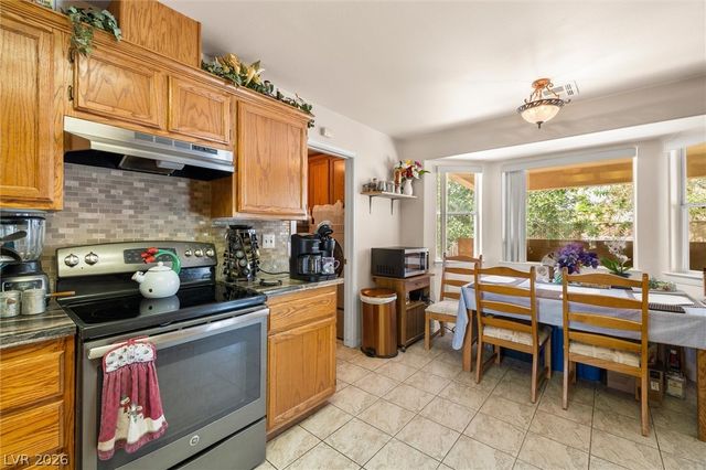 30 Diamond Bar Road, Pahrump, NV 89048