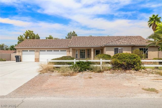 30 Diamond Bar Road, Pahrump, NV 89048