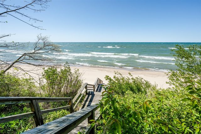 10575 Kissman Drive, Union Pier, MI 49129