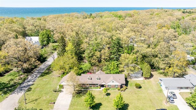 10575 Kissman Drive, Union Pier, MI 49129