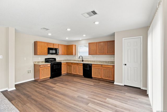 10231 Shady Meadows, San Antonio, TX 78245