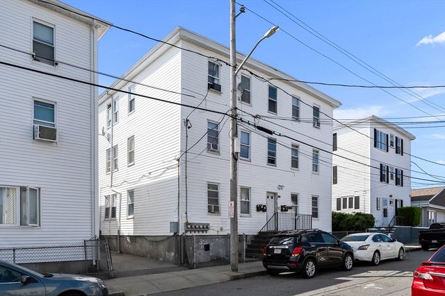 218 Plain St, Fall River, MA 02723