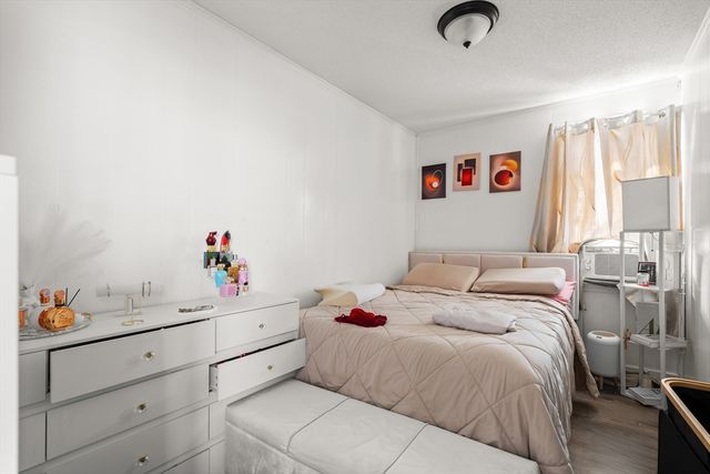 218 Plain St, Fall River, MA 02723
