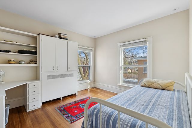 922 Forest Avenue, Wilmette, IL 60091