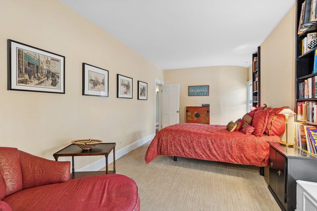 922 Forest Avenue, Wilmette, IL 60091