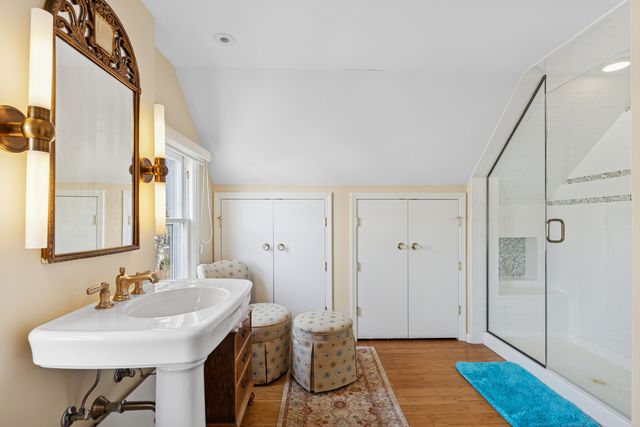 922 Forest Avenue, Wilmette, IL 60091