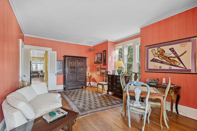 922 Forest Avenue, Wilmette, IL 60091