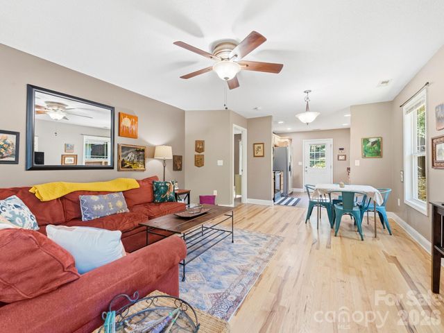 24 Hilldale Road, Asheville, NC 28803