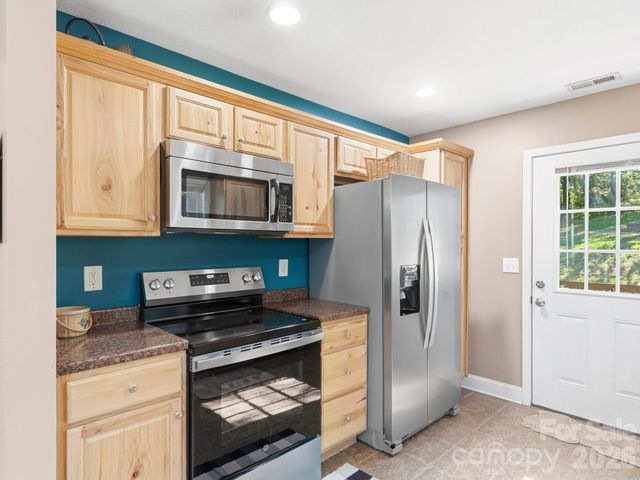 24 Hilldale Road, Asheville, NC 28803