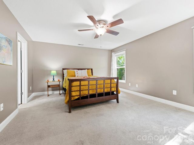 24 Hilldale Road, Asheville, NC 28803