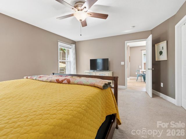 24 Hilldale Road, Asheville, NC 28803