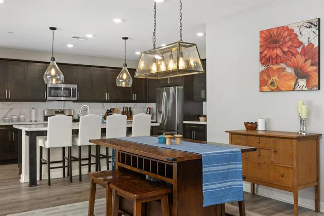 21711 Deer Grass Drive, Escondido, CA 92029