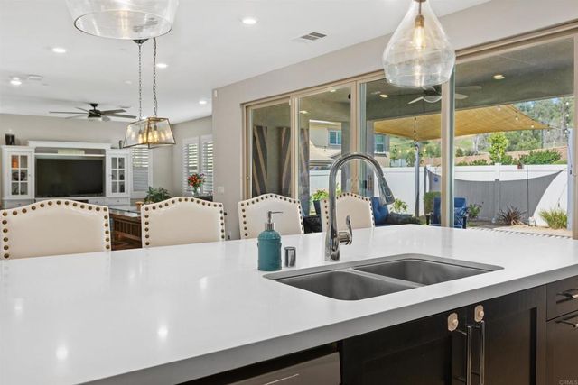 21711 Deer Grass Drive, Escondido, CA 92029