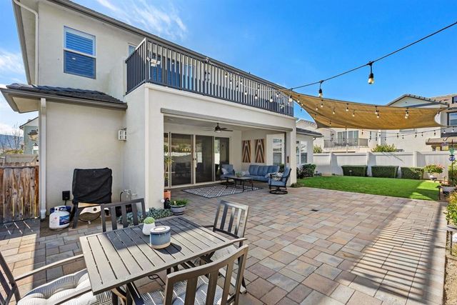 21711 Deer Grass Drive, Escondido, CA 92029