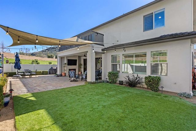 21711 Deer Grass Drive, Escondido, CA 92029