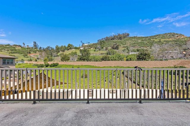 21711 Deer Grass Drive, Escondido, CA 92029