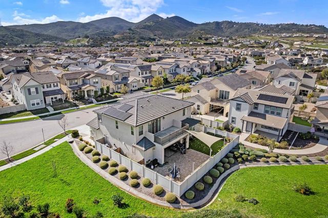 21711 Deer Grass Drive, Escondido, CA 92029