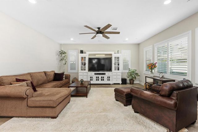 21711 Deer Grass Drive, Escondido, CA 92029