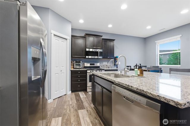 914 O'Farrell Lane NW, Orting, WA 98360