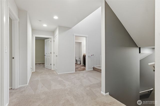 914 O'Farrell Lane NW, Orting, WA 98360