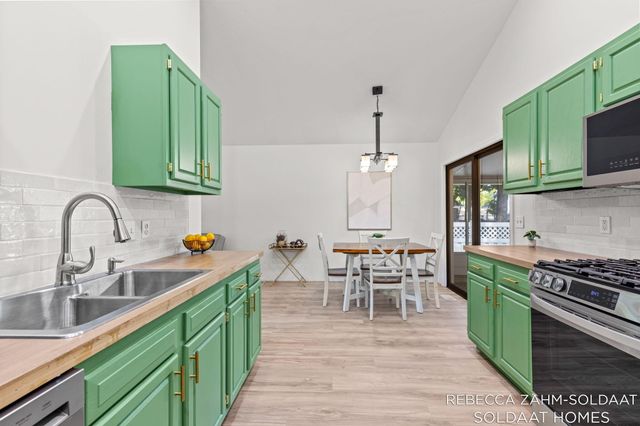 3828 Cook Court SW, Wyoming, MI 49519