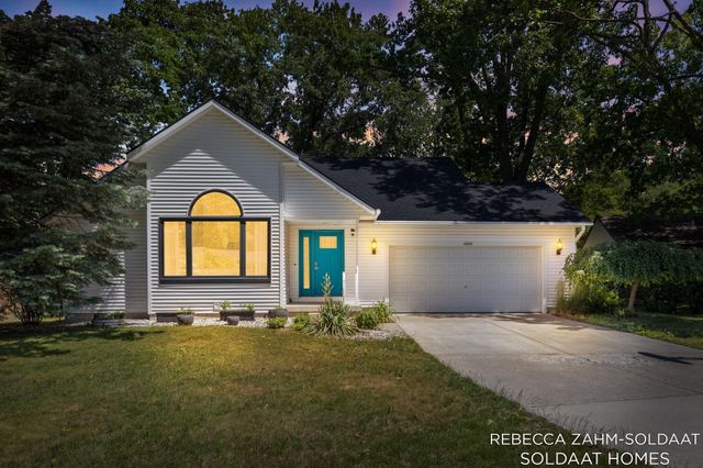 3828 Cook Court SW, Wyoming, MI 49519
