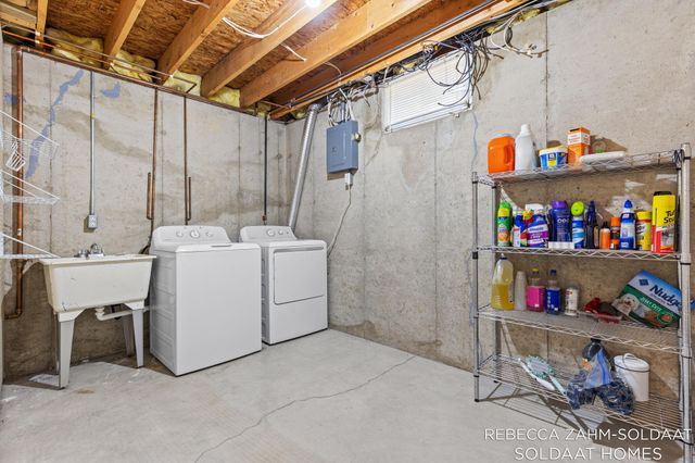 3828 Cook Court SW, Wyoming, MI 49519