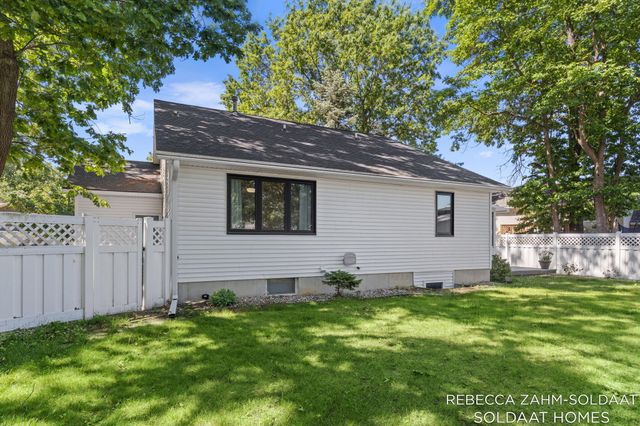 3828 Cook Court SW, Wyoming, MI 49519