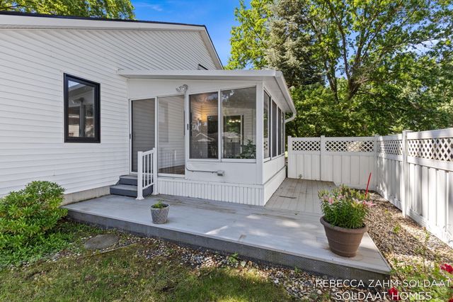 3828 Cook Court SW, Wyoming, MI 49519
