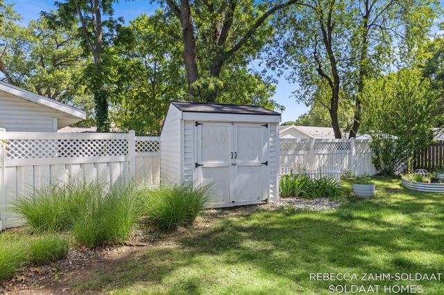 3828 Cook Court SW, Wyoming, MI 49519