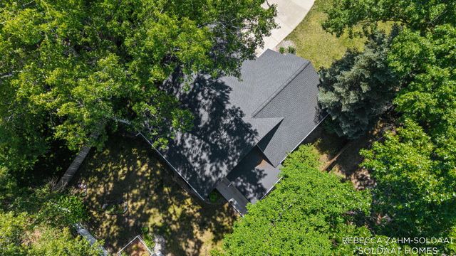3828 Cook Court SW, Wyoming, MI 49519